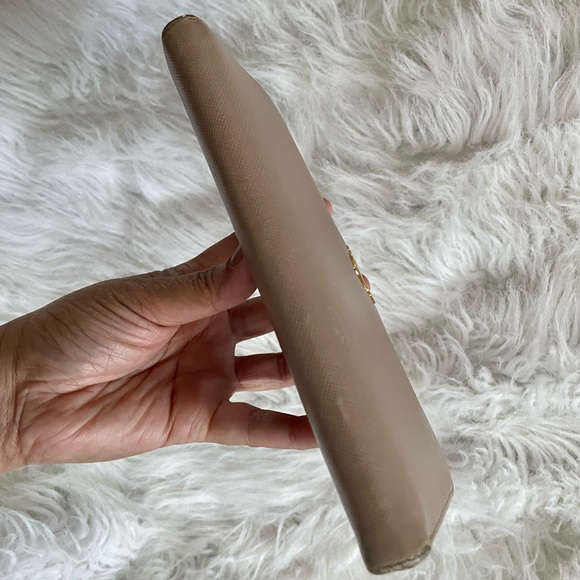 Authentic PRADA Milano long wallet🌸🌸🌸 - Picture 14 of 17